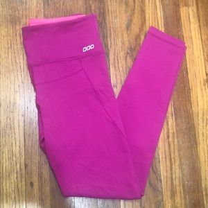 Lorna Jane Magenta Leggings Small